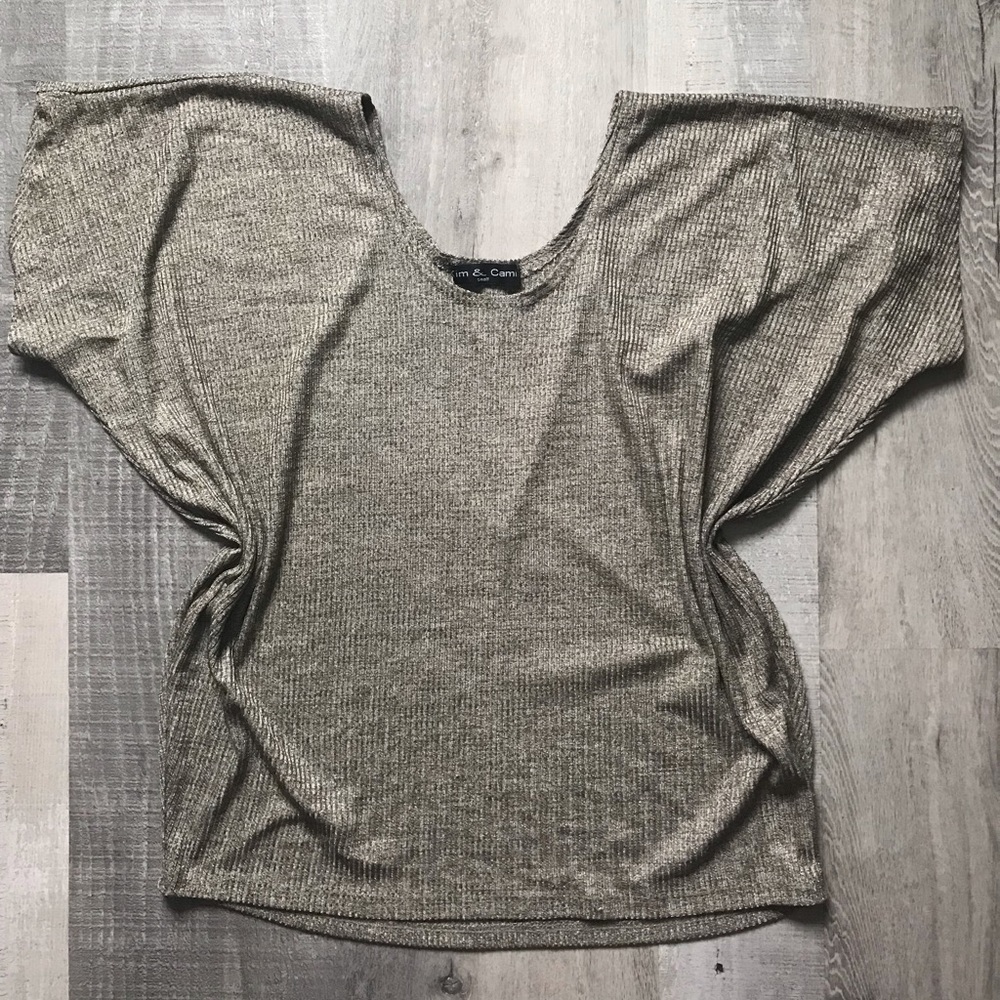 Bloomingdale's Kim & Cami Gold Metallic Ribbed Top Size Small